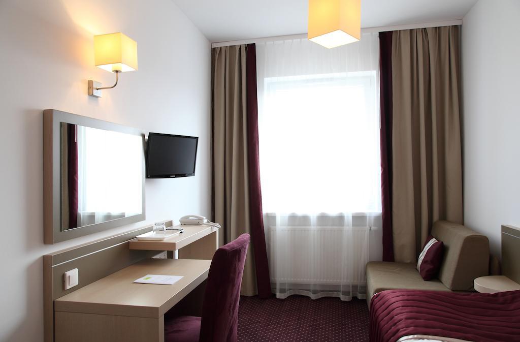Arche Hotel Siedlce Room photo